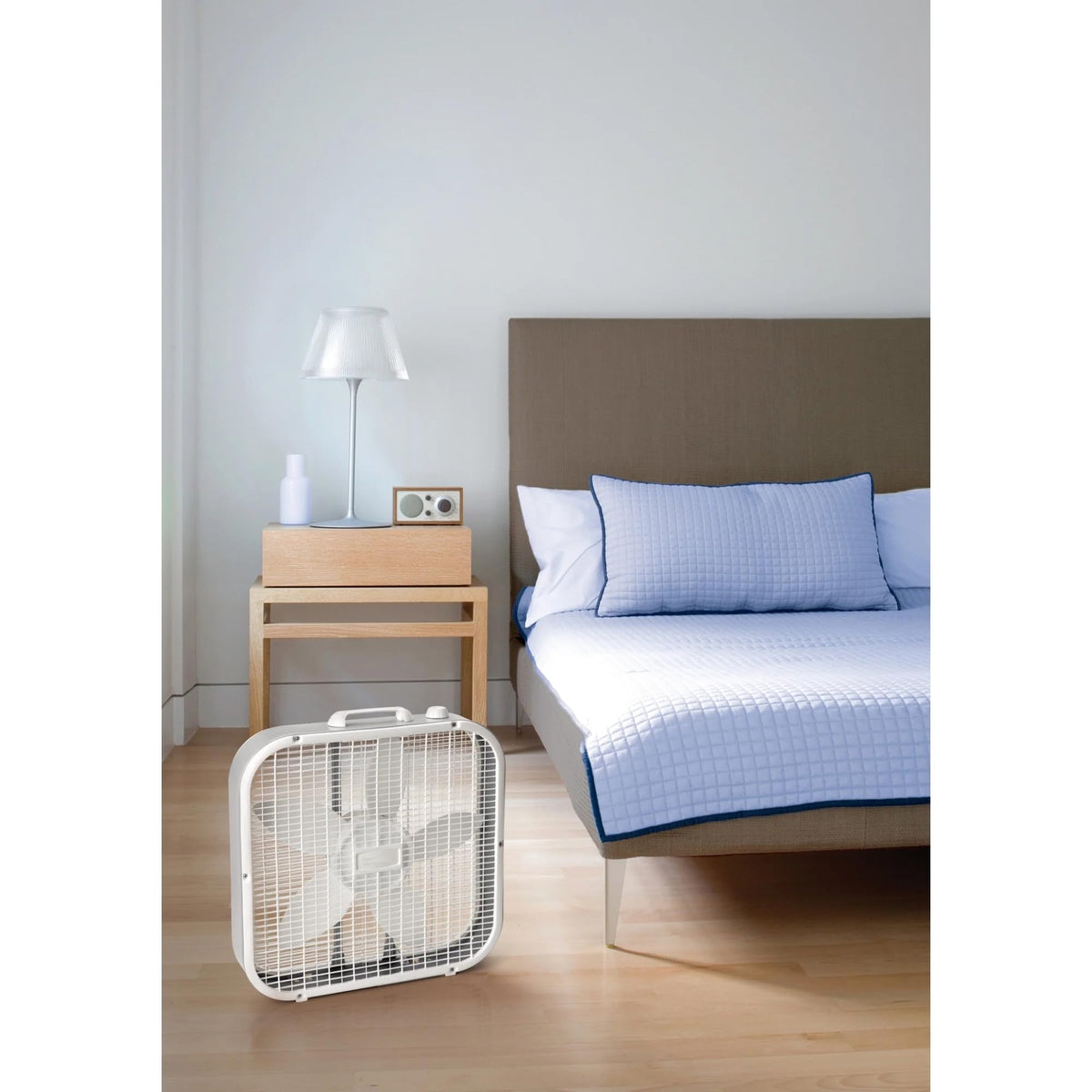 20" 3 Speeds White Portable Floor Fan W685377