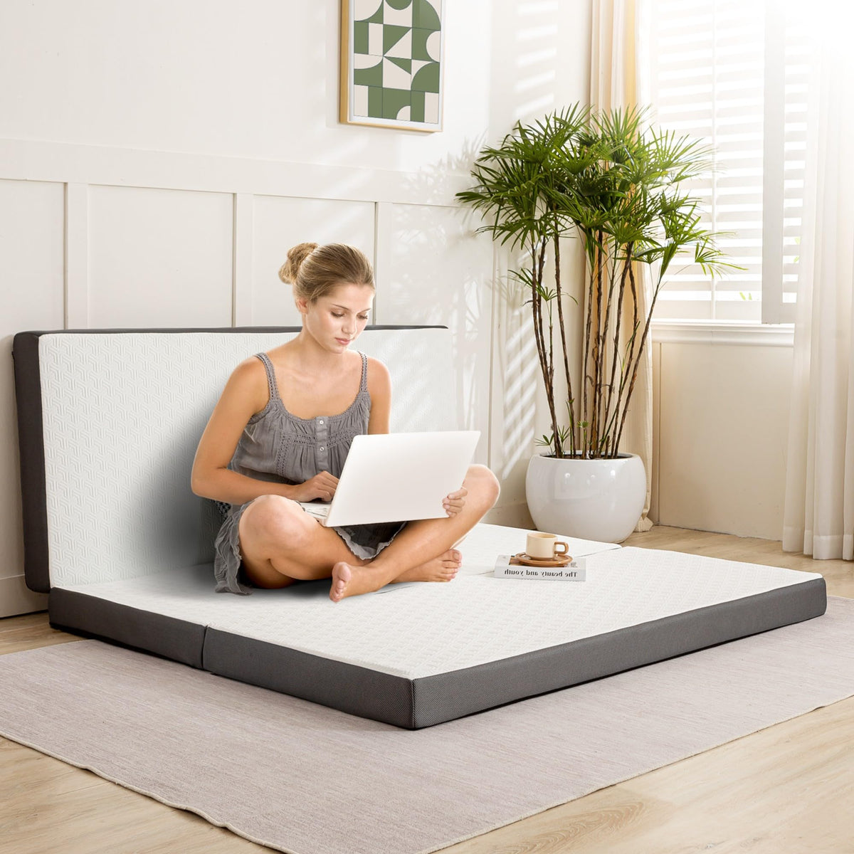 4 Inch Tri Fold Memory Foam Mattress with Washable Cover E81291