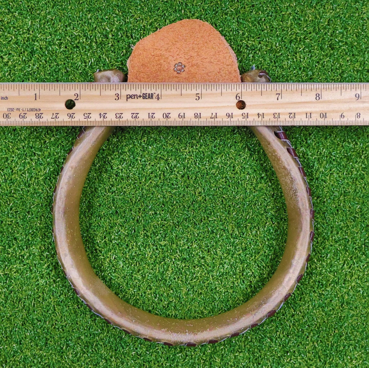 Oxbow Round Metal Western Stirrups K164905